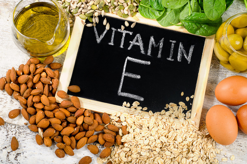 Vitamin E za lice – kako nam može pomoći?